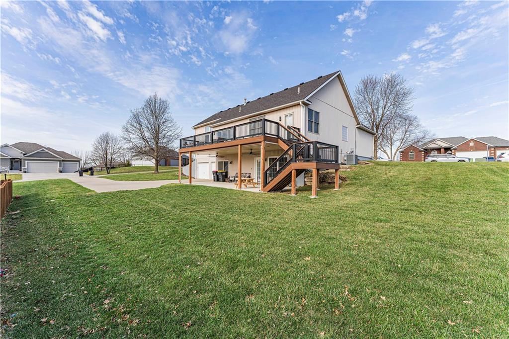 905 Meadowbrook Drive — photo 43