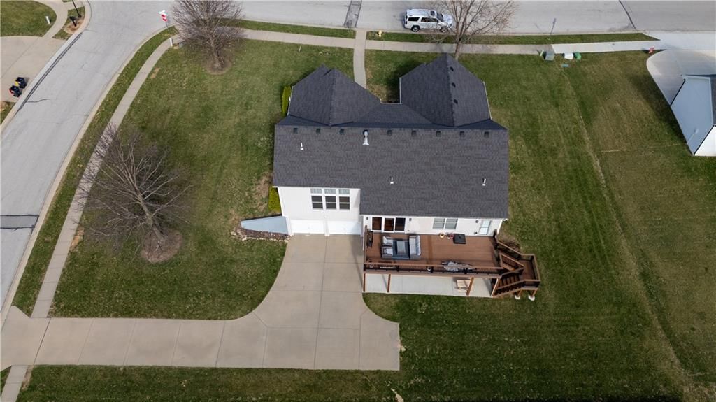 905 Meadowbrook Drive — photo 45