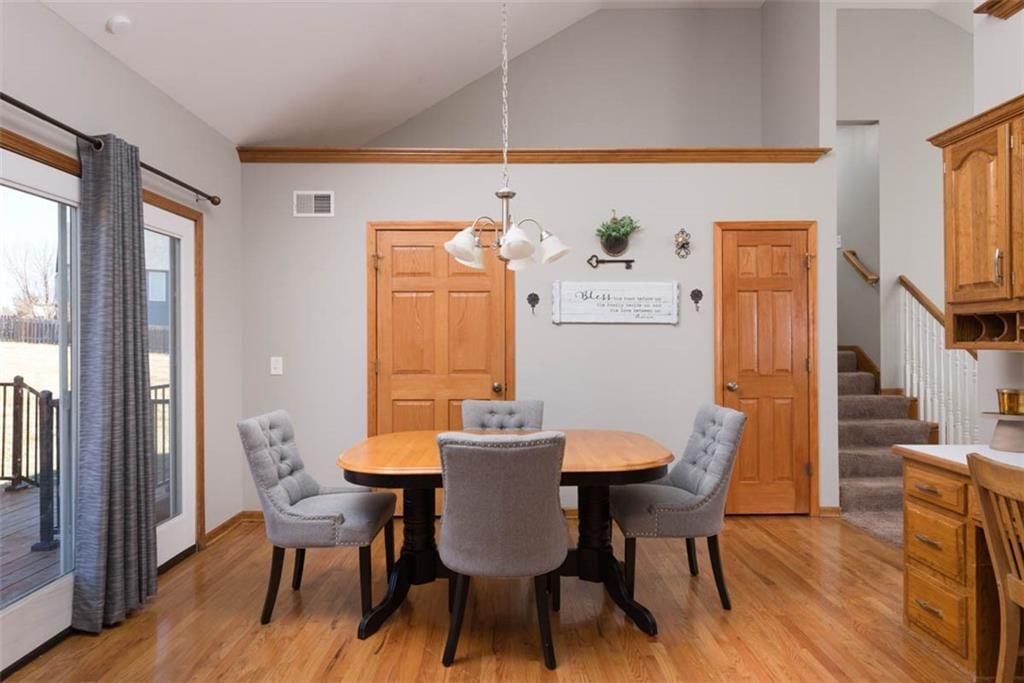 1305 Honeysuckle Court — photo 10