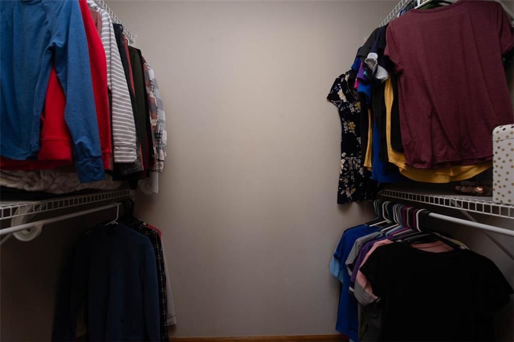 1305 Honeysuckle Court — photo 13