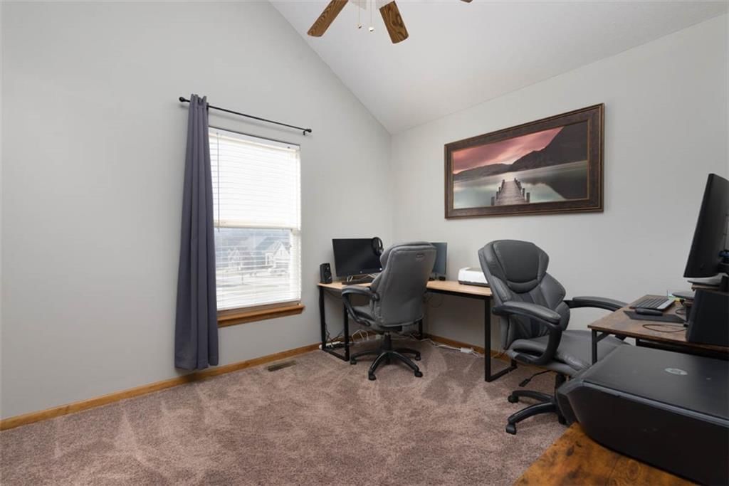 1305 Honeysuckle Court — photo 17