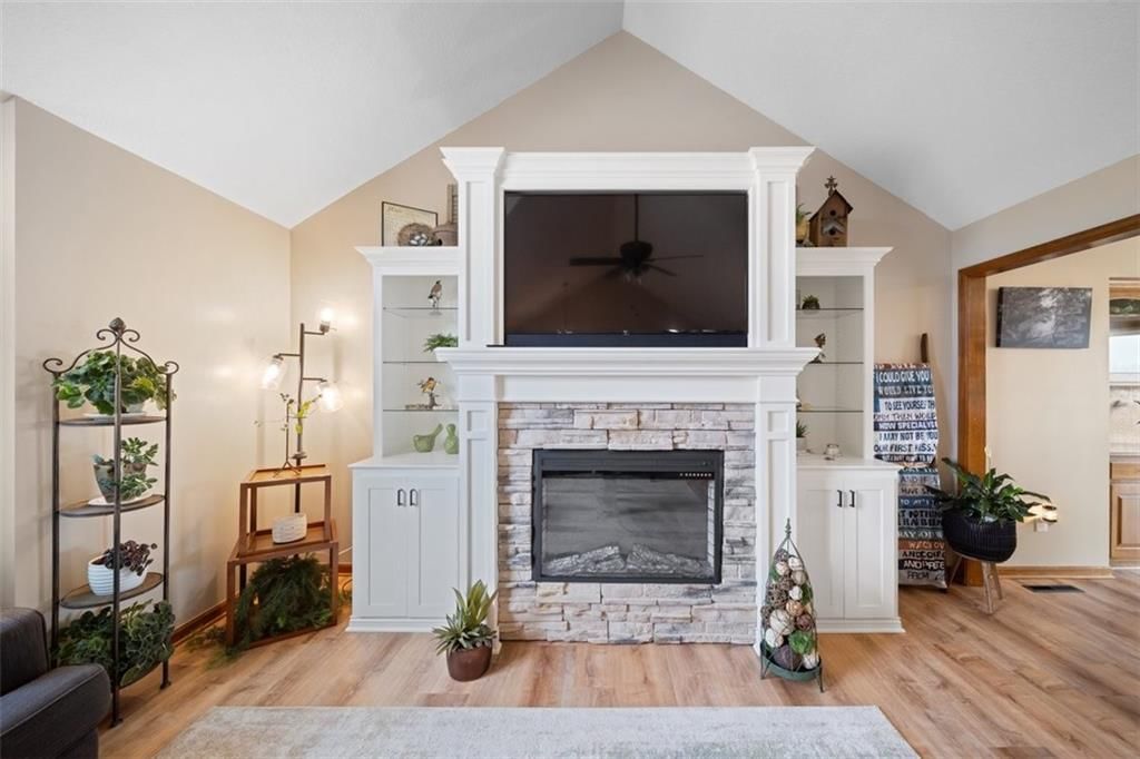 705 Feldspar Street — photo 14