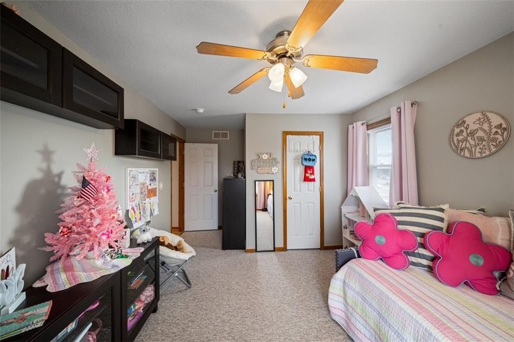705 Feldspar Street — photo 34