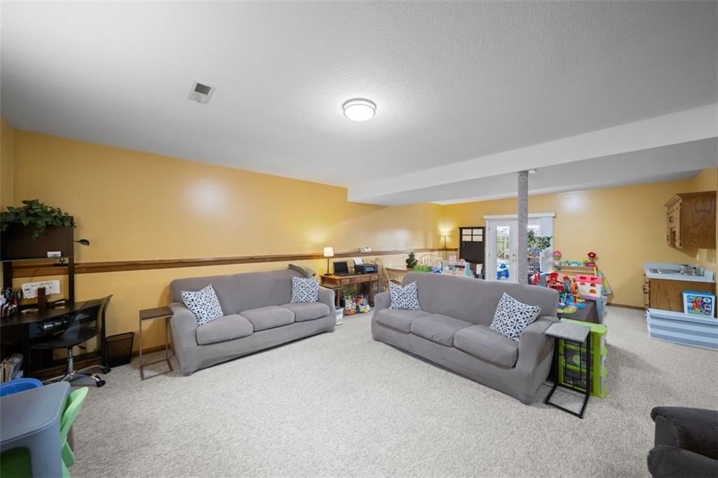705 Feldspar Street — photo 36