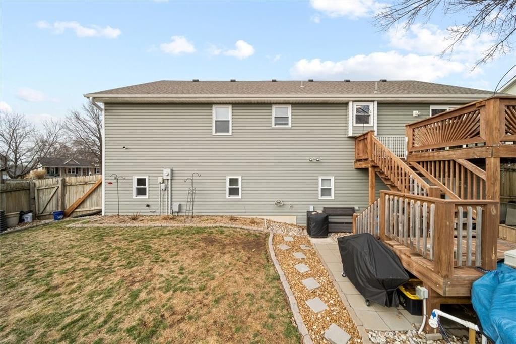 705 Feldspar Street — photo 48