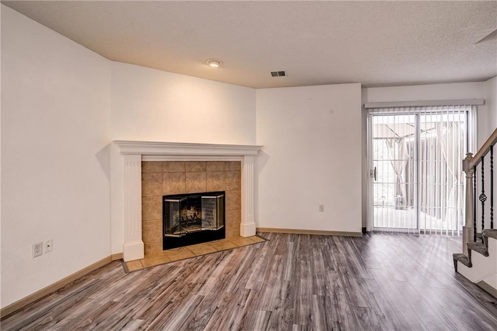 1323 NW Hidden Ridge Circle — photo 10