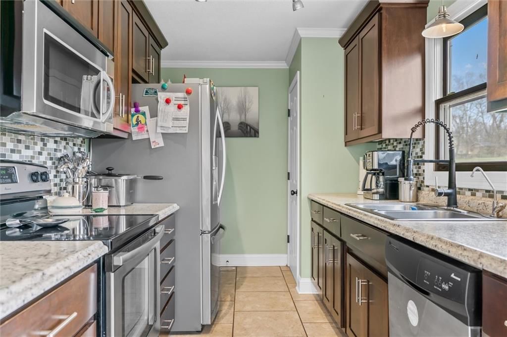 613 S Camden Street — photo 12