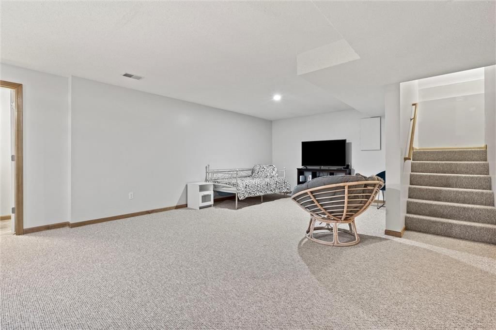 7511 N Donnelly Avenue — photo 23