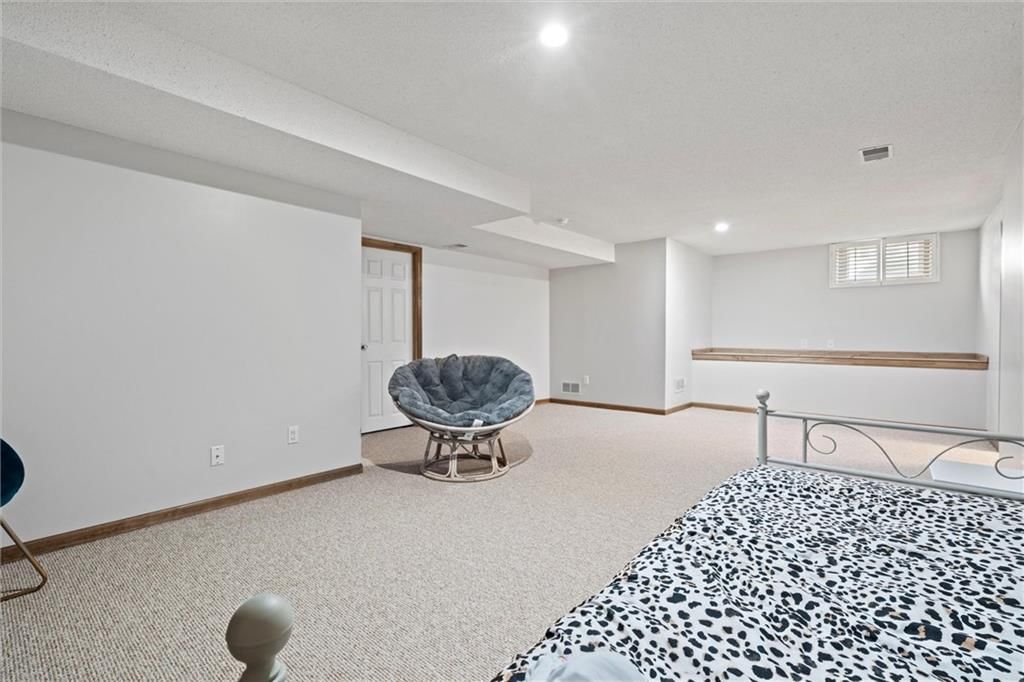 7511 N Donnelly Avenue — photo 24