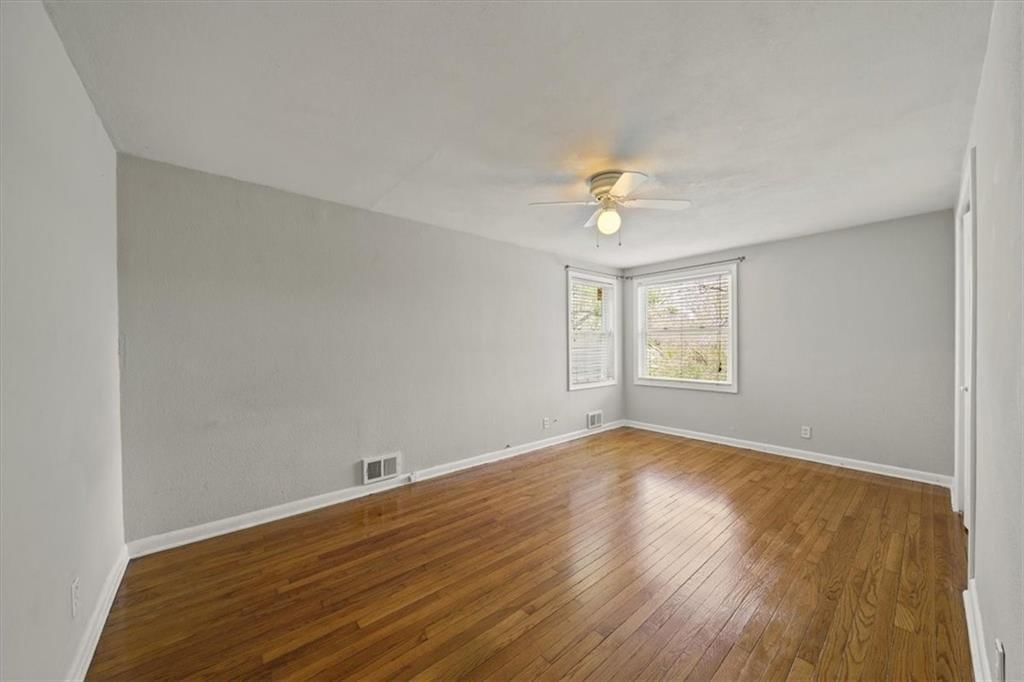 11040 Poplar Avenue — photo 14