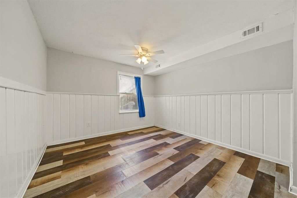 11040 Poplar Avenue — photo 17