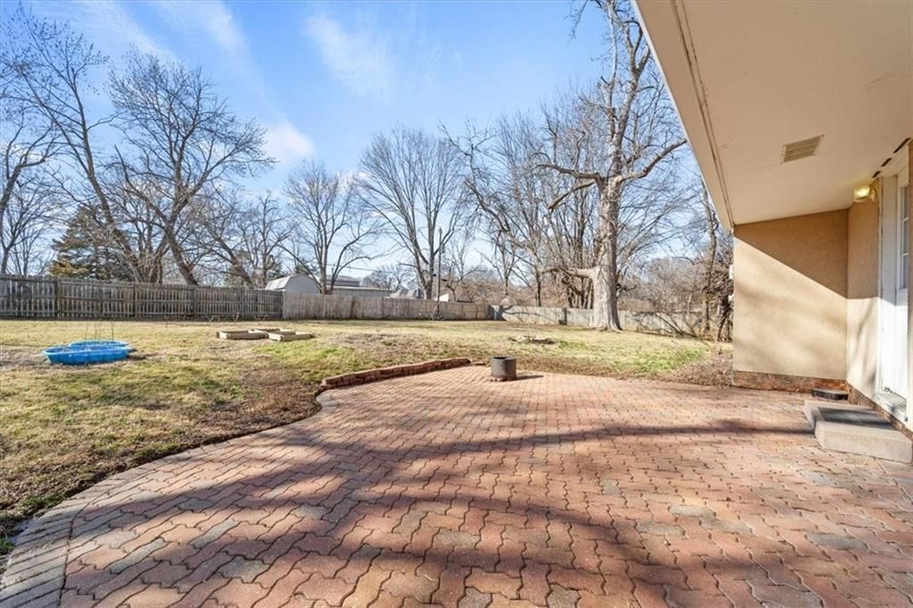 11040 Poplar Avenue — photo 19