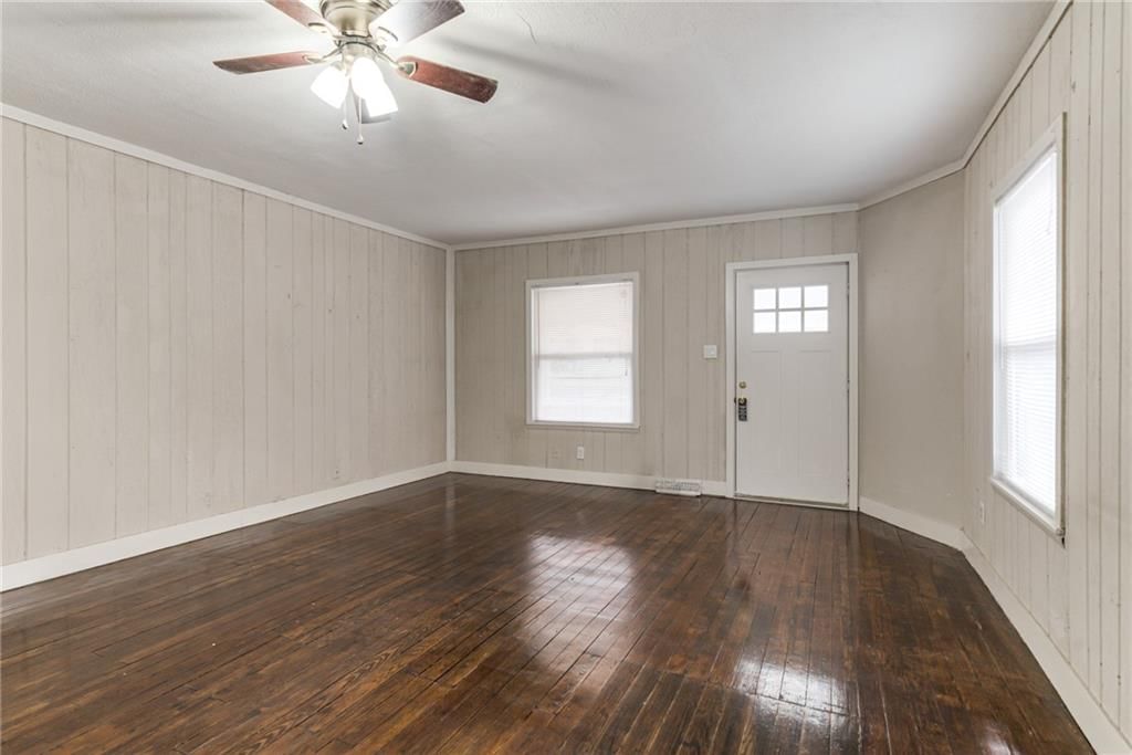1709 Lake Avenue — photo 5