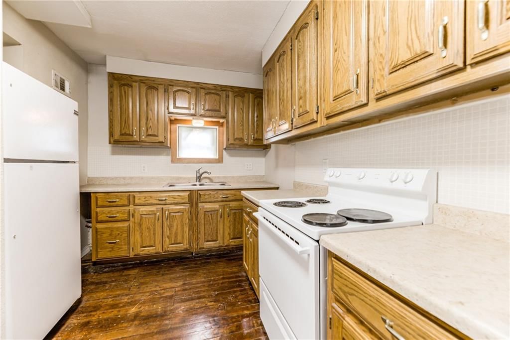 1709 Lake Avenue — photo 9