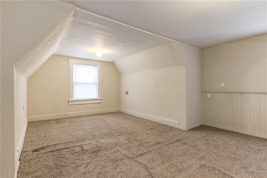 1709 Lake Avenue — photo 16
