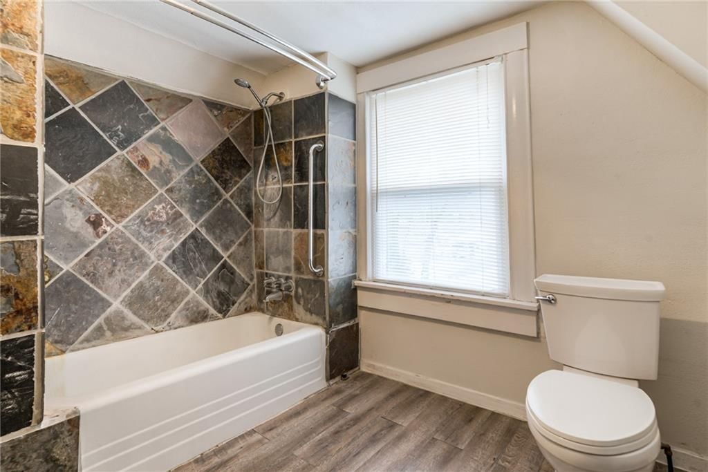1709 Lake Avenue — photo 18