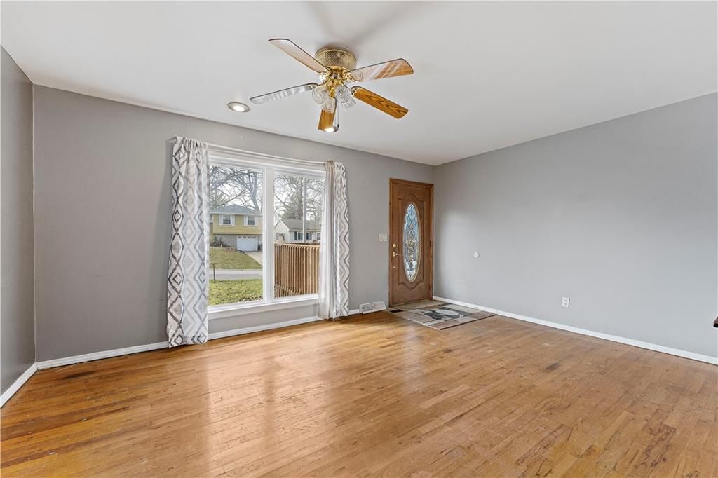 7208 NE 46th Street — photo 7