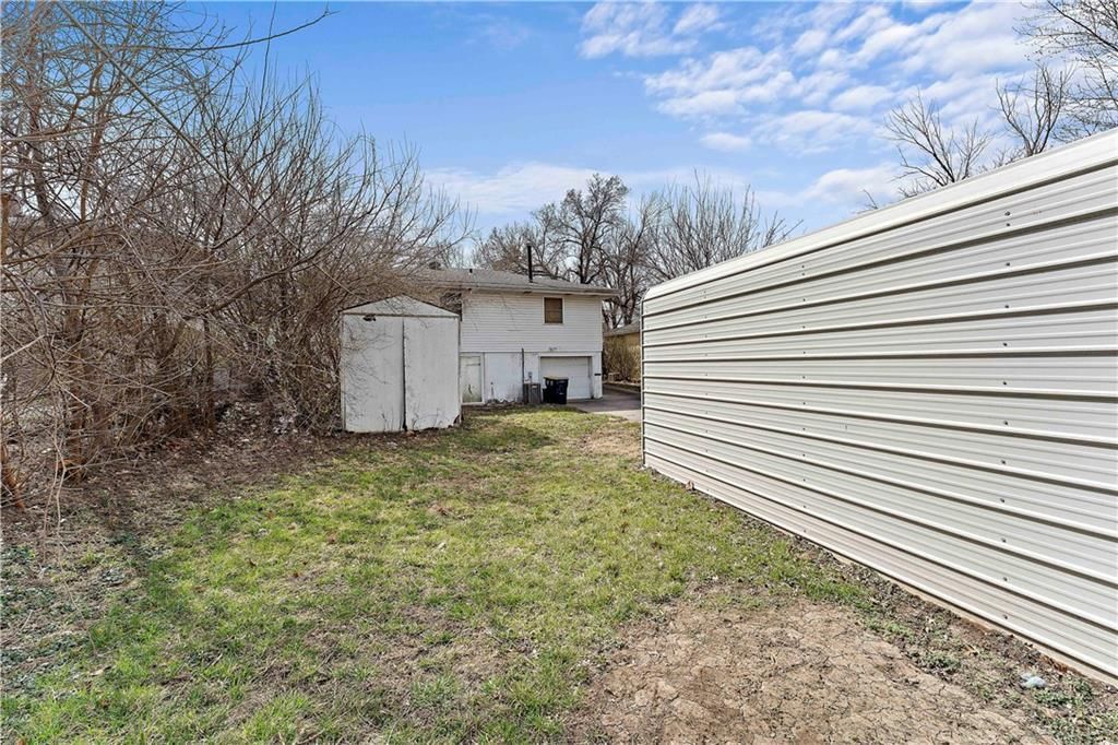 7208 NE 46th Street — photo 31