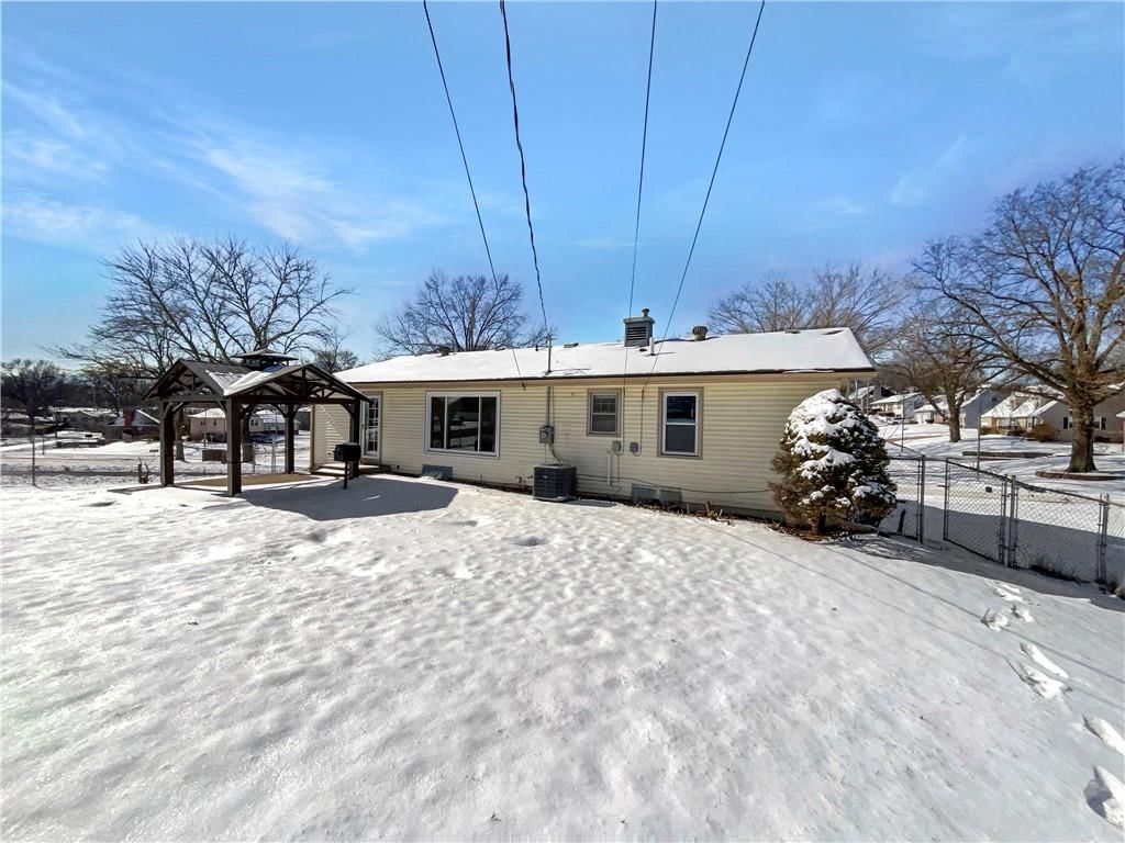 4815 N Cleveland Avenue — photo 11
