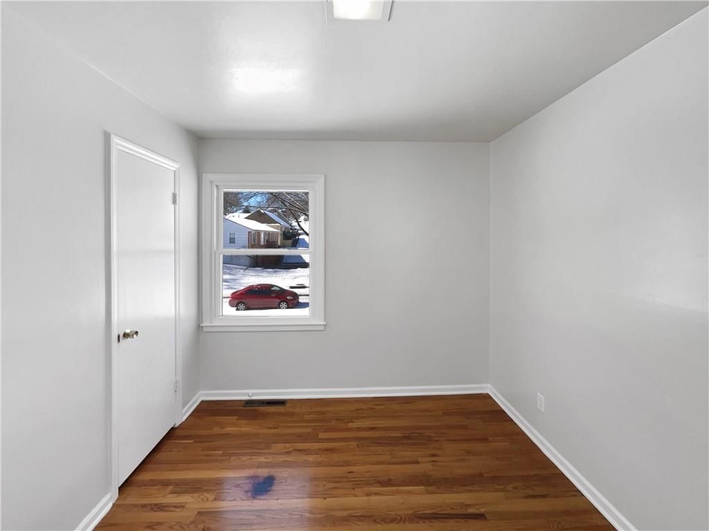 4815 N Cleveland Avenue — photo 21