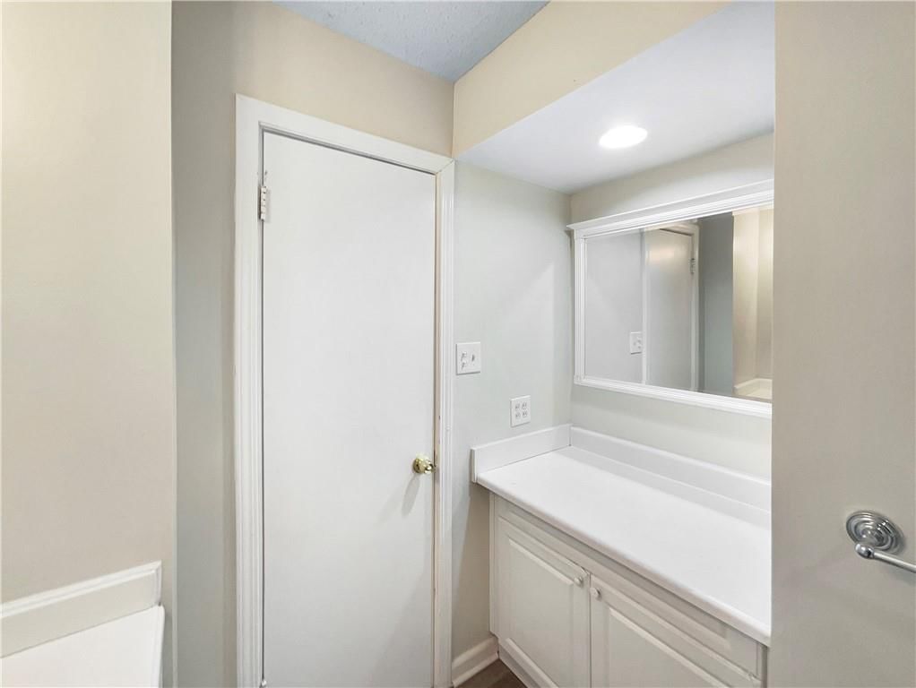 7300 NW 73rd Street — photo 17