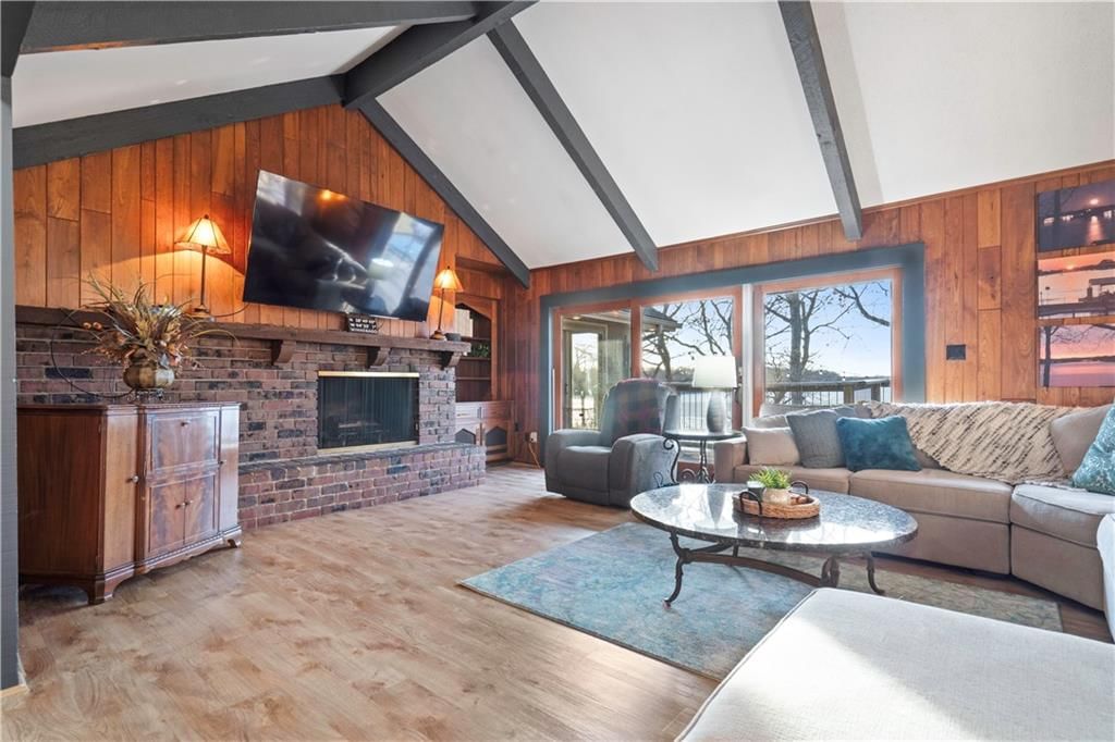 394 N Winnebago Drive — photo 12