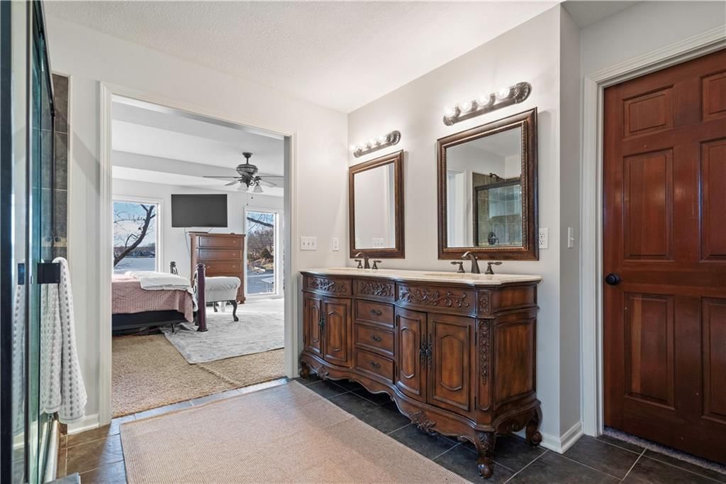394 N Winnebago Drive — photo 33