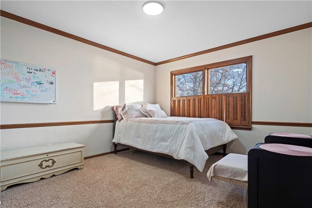 394 N Winnebago Drive — photo 34