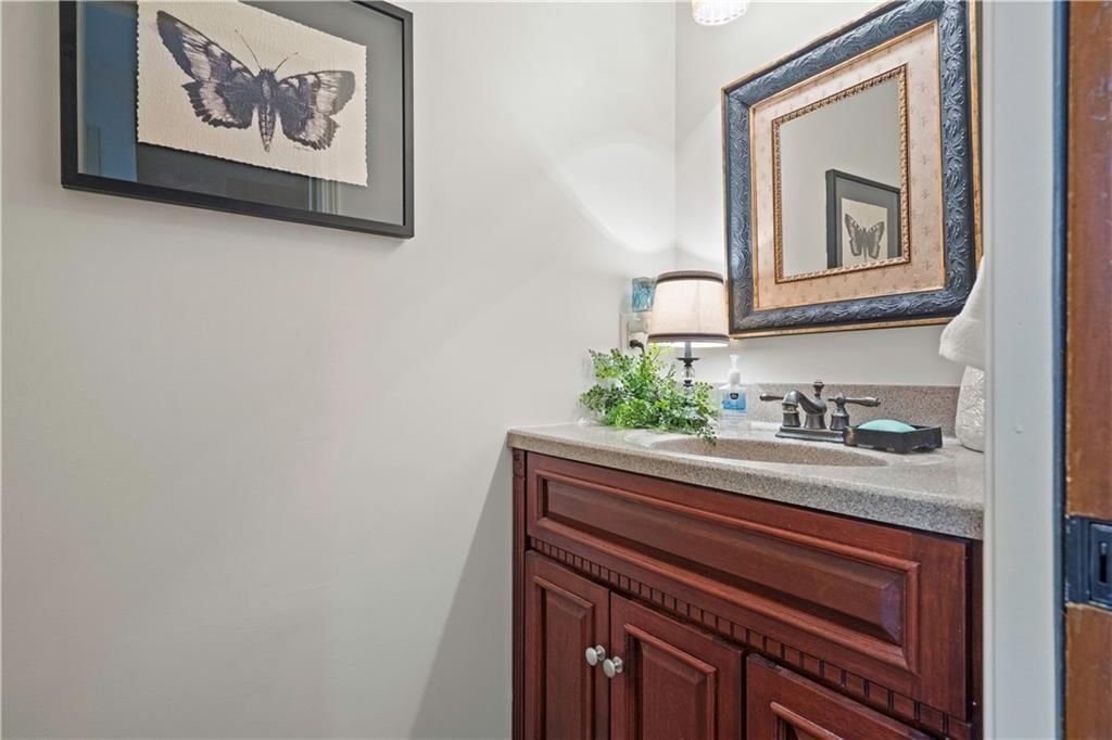 394 N Winnebago Drive — photo 40
