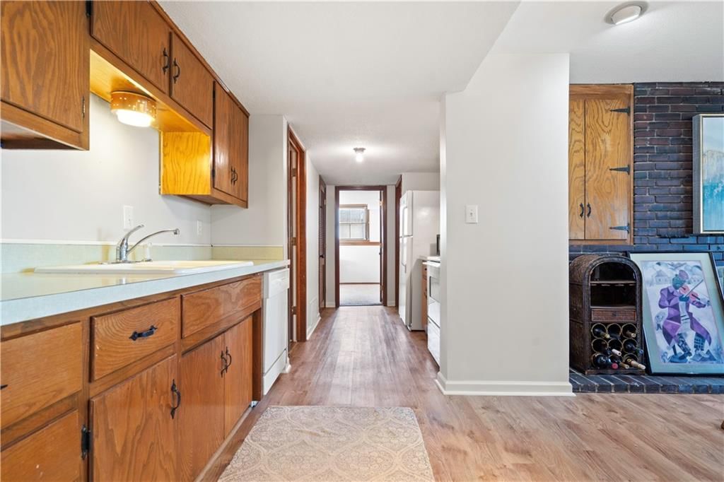 394 N Winnebago Drive — photo 42