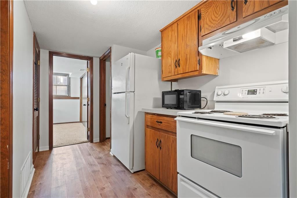 394 N Winnebago Drive — photo 51