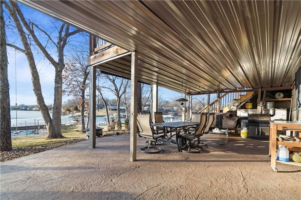 394 N Winnebago Drive — photo 58