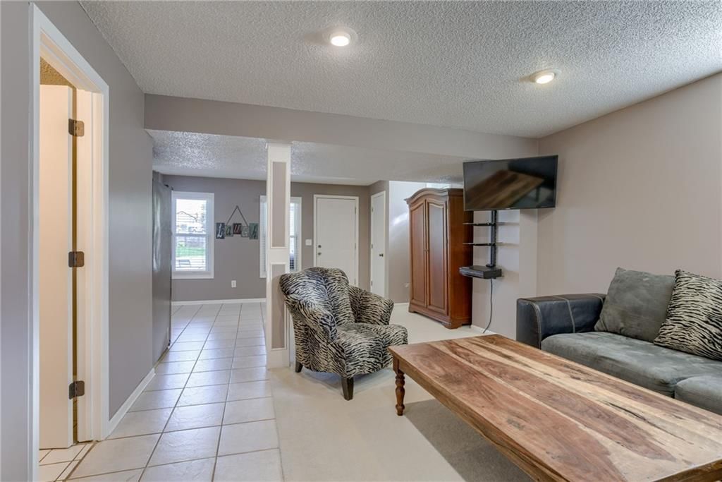 4409 NW 64th Terrace — photo 35