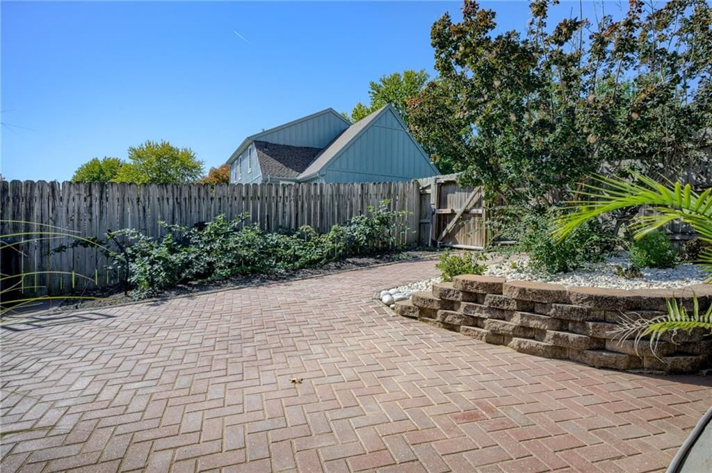 4409 NW 64th Terrace — photo 46