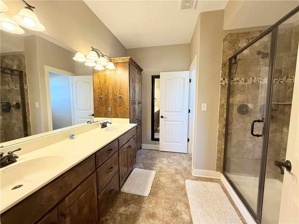 801 Homeland Street — photo 17