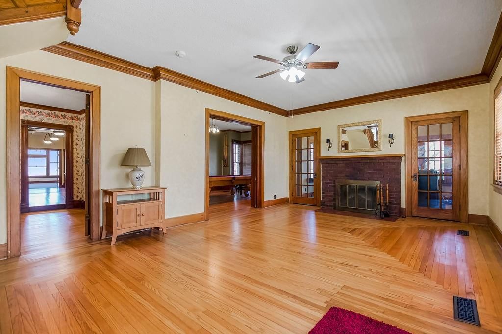 510 E Chippewa Street — photo 12