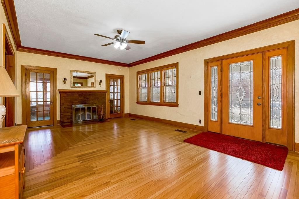 510 E Chippewa Street — photo 13