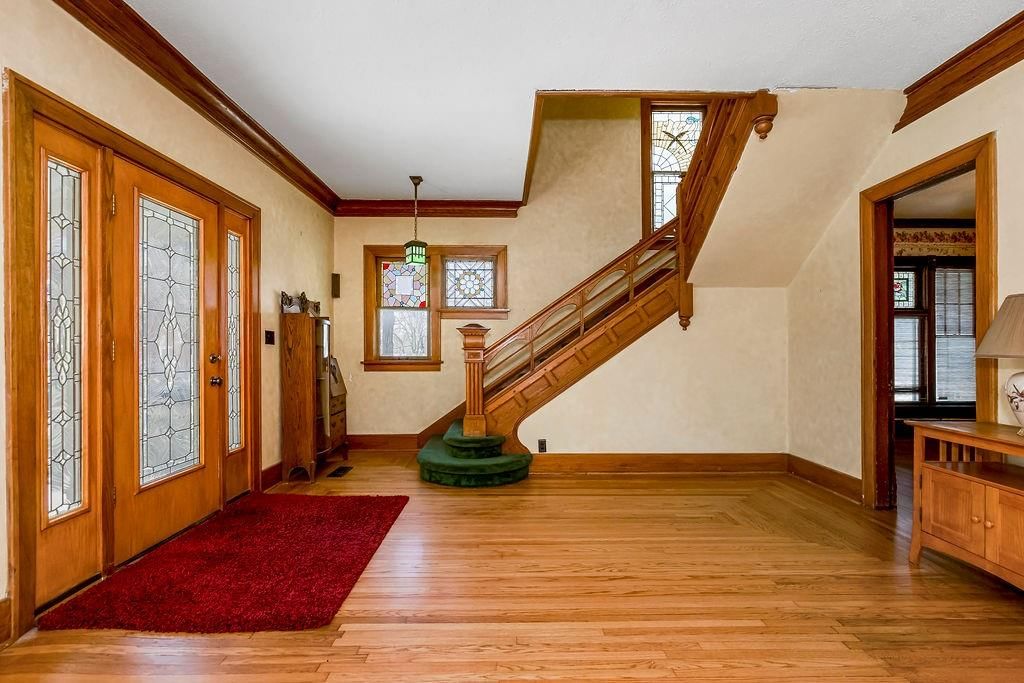 510 E Chippewa Street — photo 15
