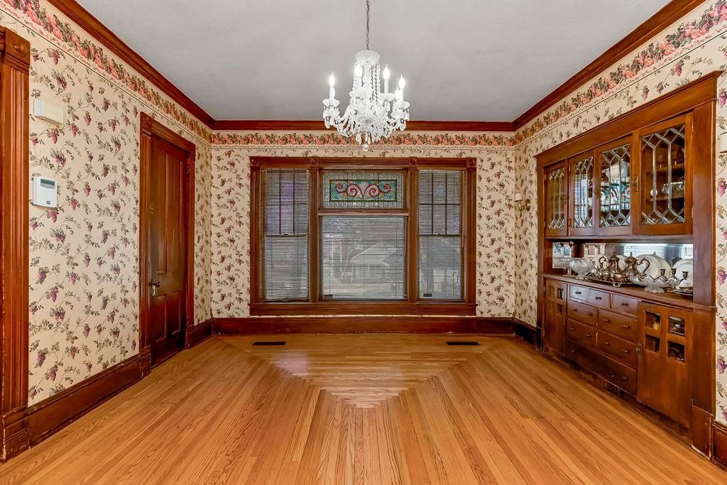 510 E Chippewa Street — photo 22