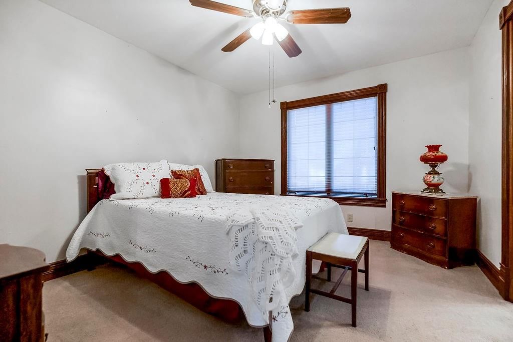 510 E Chippewa Street — photo 30