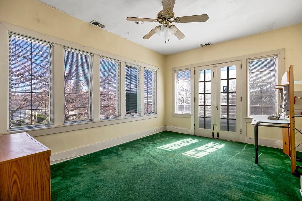 510 E Chippewa Street — photo 36
