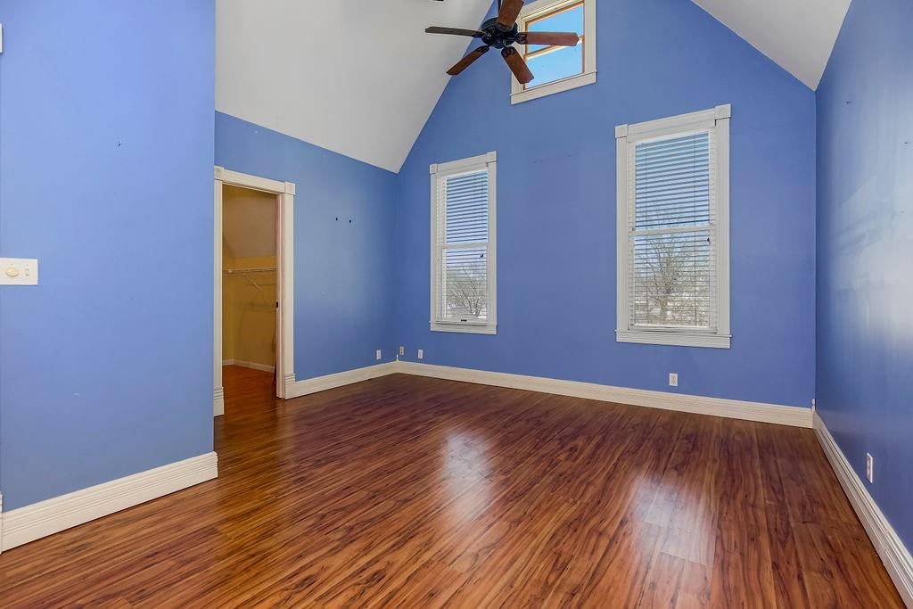 510 E Chippewa Street — photo 41