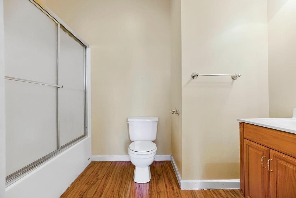 510 E Chippewa Street — photo 42