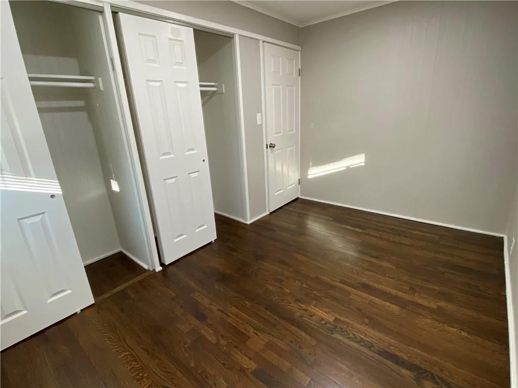 6100 N Charlotte Street — photo 8