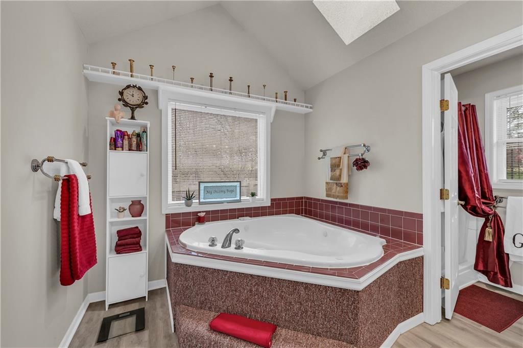 3300 NE 69th Street — photo 20