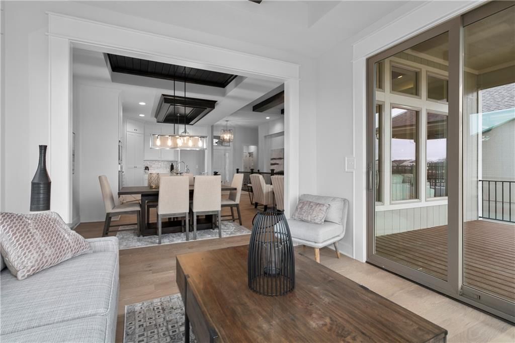 Photo 11 of 31 - 14938 W 130th Street