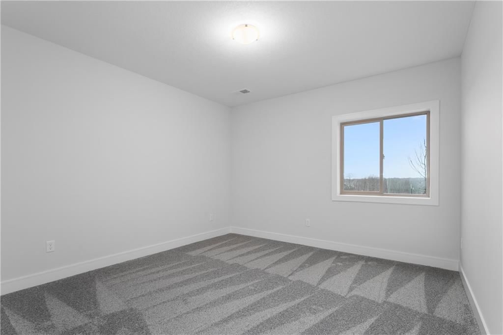 Photo 30 of 31 - 14938 W 130th Street