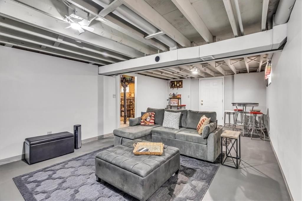 833 N ARAPAHO Street — photo 8
