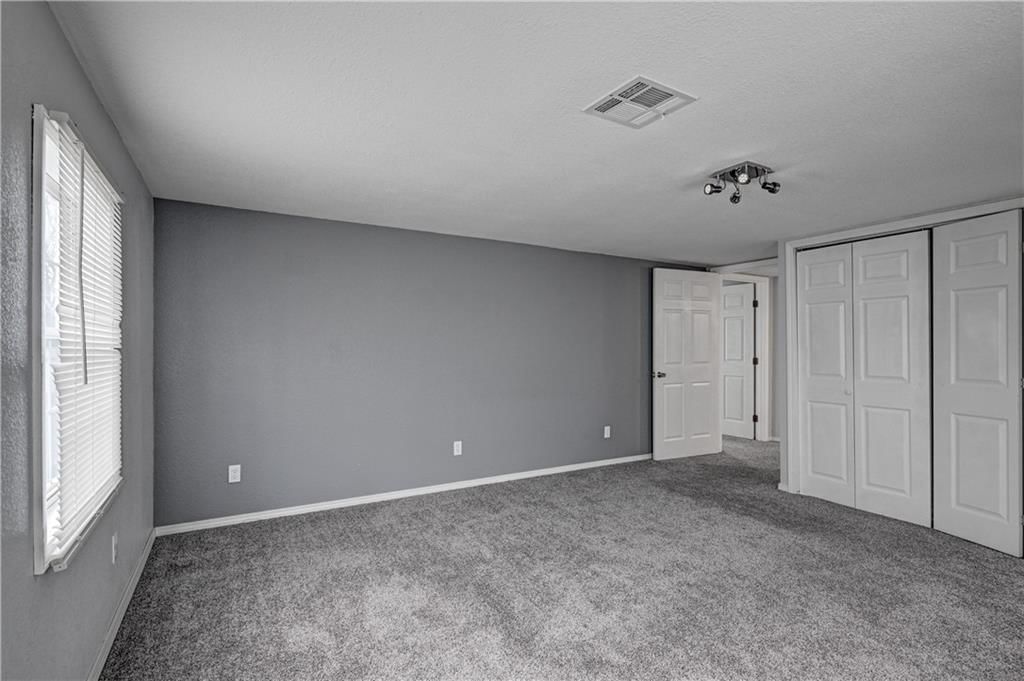 511 N East Avenue — photo 18
