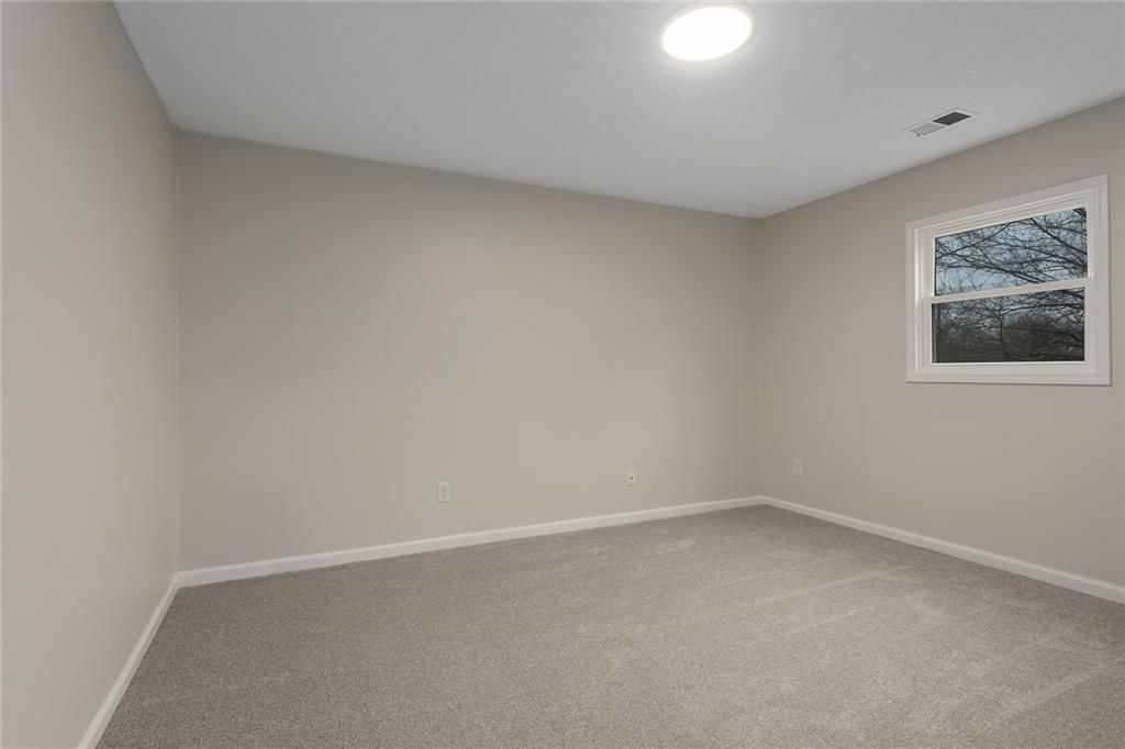 7704 Haskins Street — photo 26